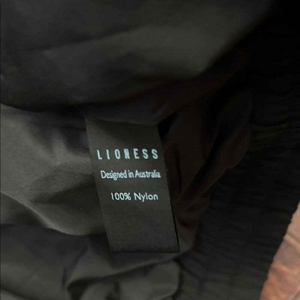 Lioness Women’s Kenny Bomber Jacket in Onyx Black, Size Small - Picture 16 of 16